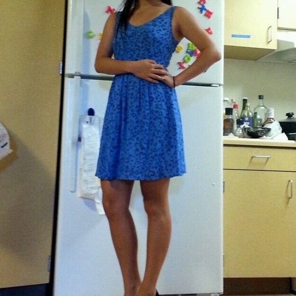 H&M Dresses & Skirts - Open Back Leopard Print Dress!